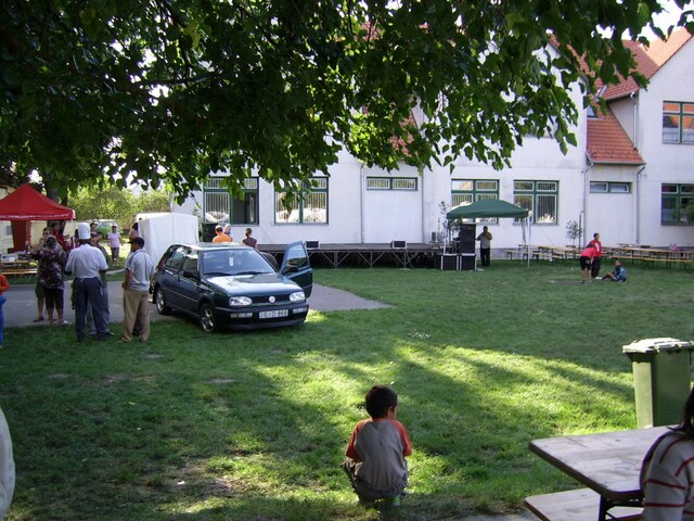 image2.jpg